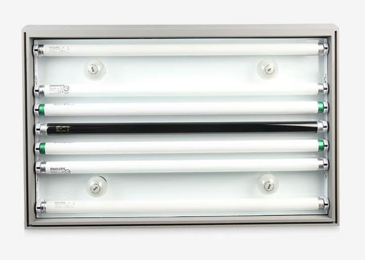 卤素灯和白炽灯