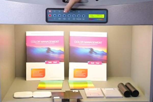 标准光源箱CWF荧光光源的光谱是怎样的？